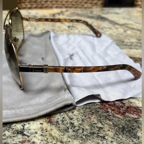 Dior gold and tortoise aviators - Picture 2 of 6
